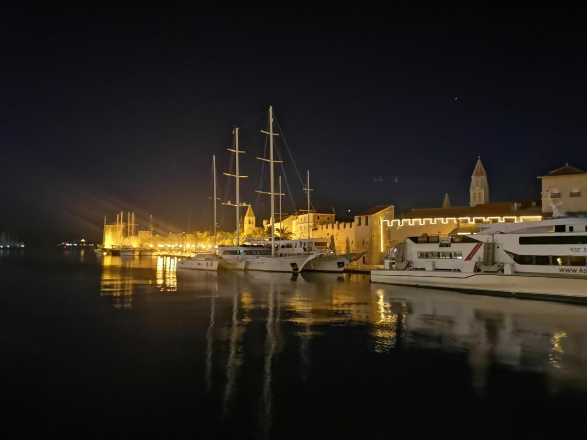 Apartment Okrug Gornji - Trogir With Sea View エクステリア 写真