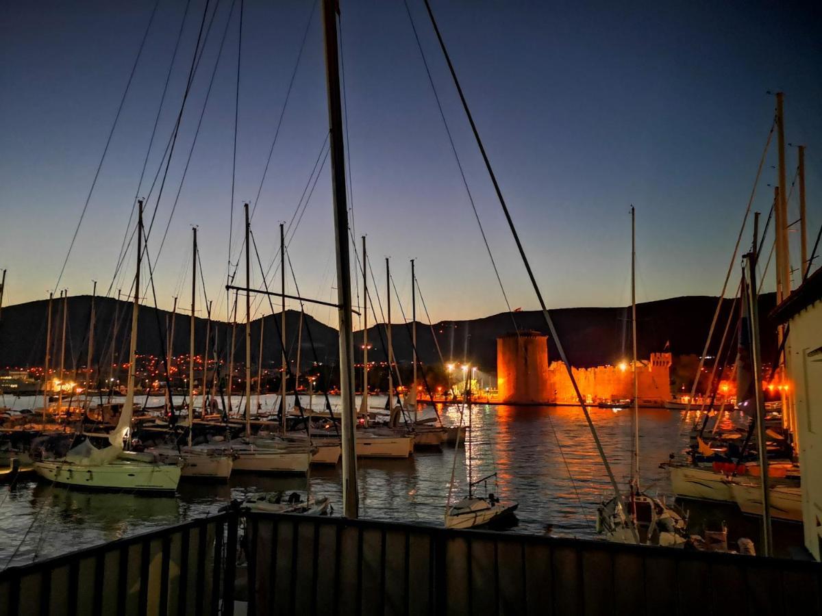 Apartment Okrug Gornji - Trogir With Sea View エクステリア 写真