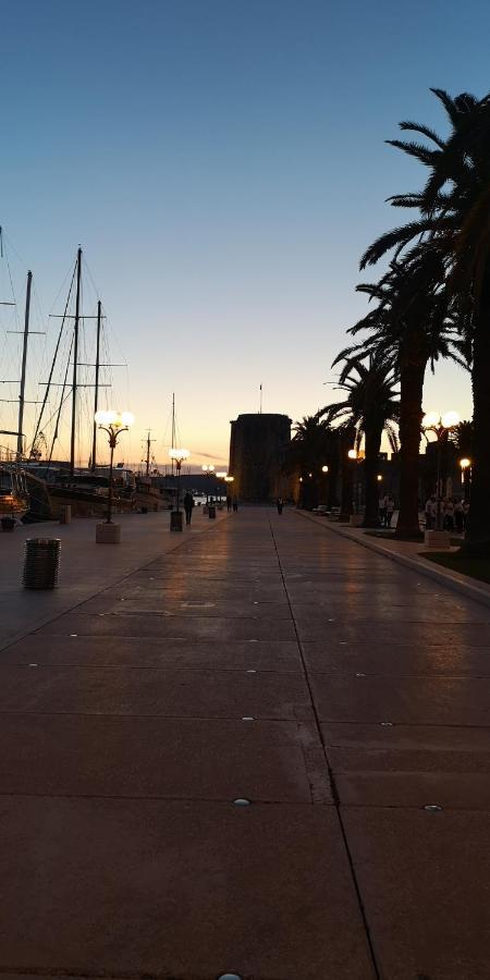 Apartment Okrug Gornji - Trogir With Sea View エクステリア 写真