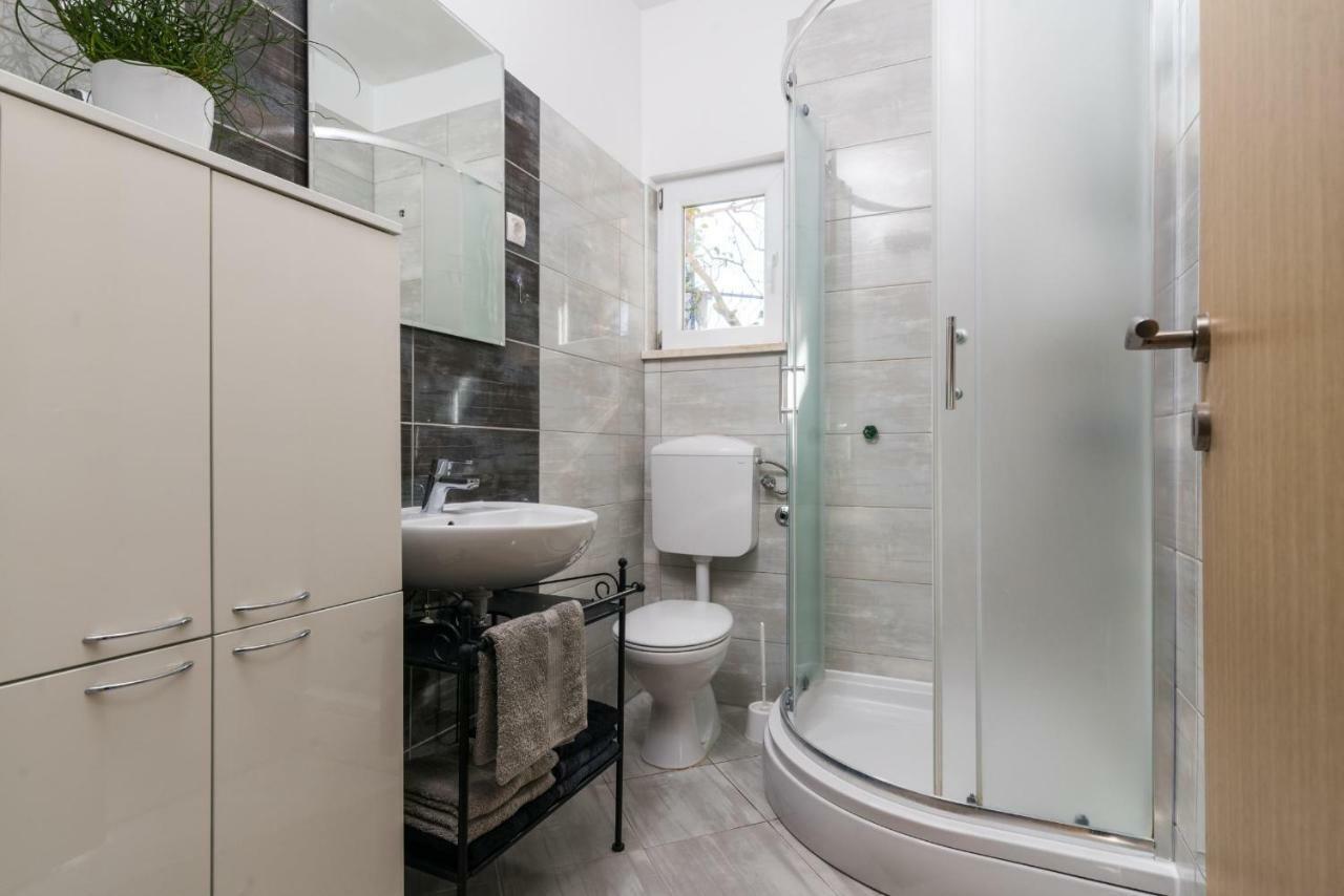 Apartment Okrug Gornji - Trogir With Sea View エクステリア 写真