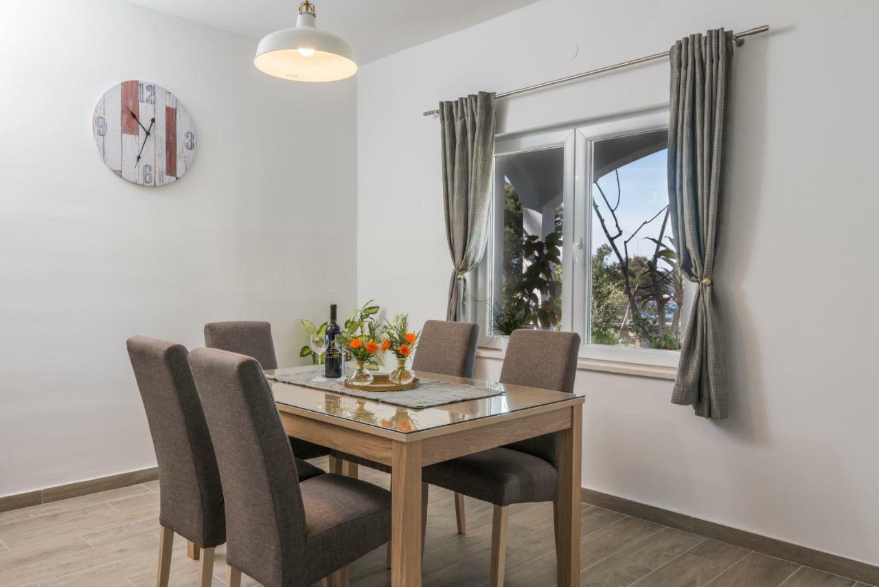 Apartment Okrug Gornji - Trogir With Sea View エクステリア 写真