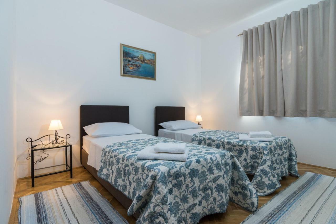Apartment Okrug Gornji - Trogir With Sea View エクステリア 写真