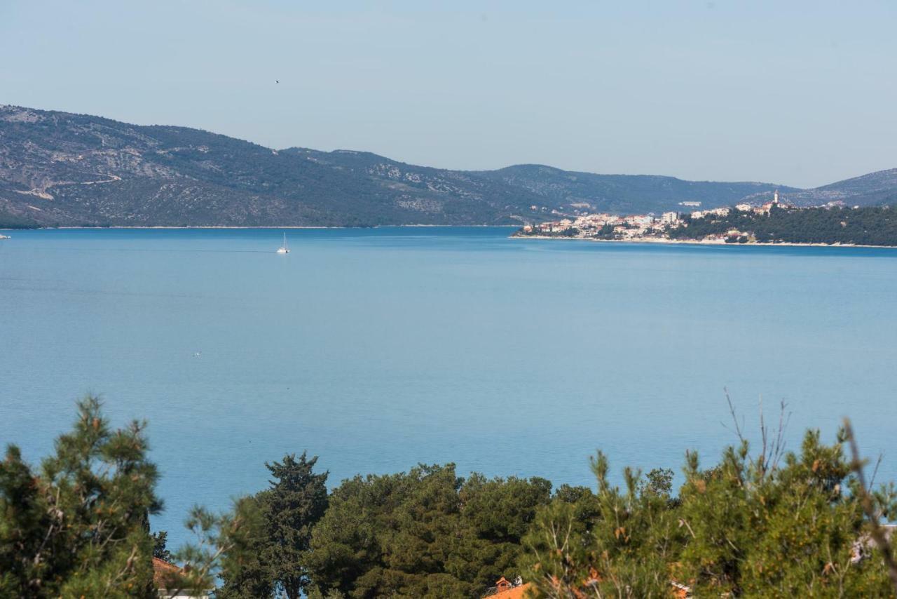 Apartment Okrug Gornji - Trogir With Sea View エクステリア 写真