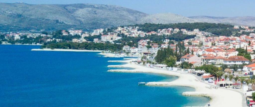 Apartment Okrug Gornji - Trogir With Sea View エクステリア 写真