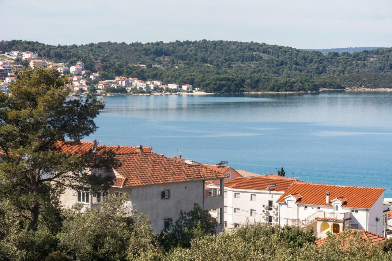 Apartment Okrug Gornji - Trogir With Sea View エクステリア 写真