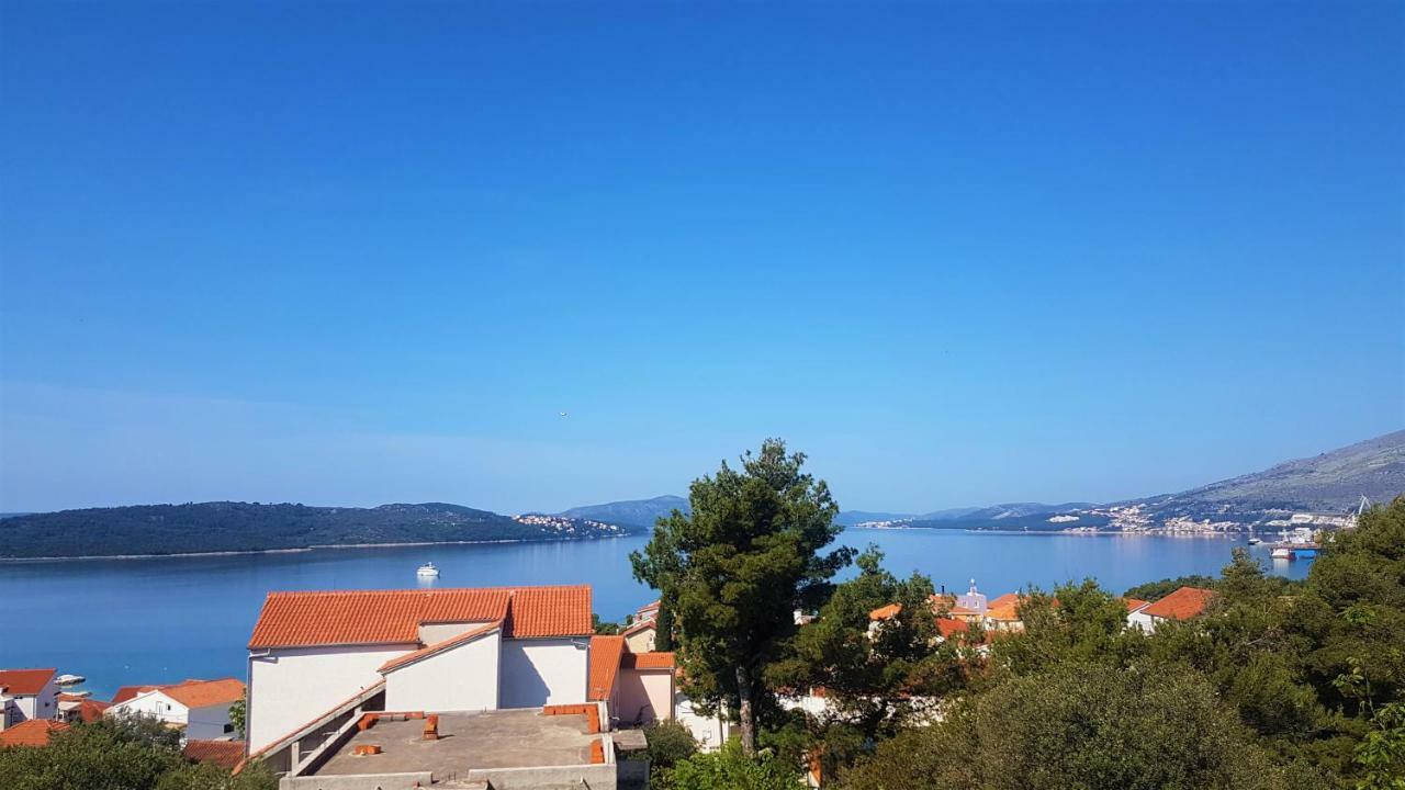 Apartment Okrug Gornji - Trogir With Sea View エクステリア 写真